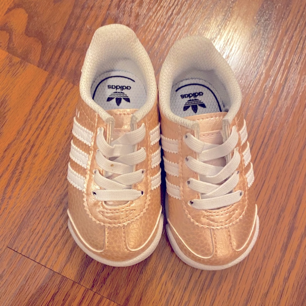 New Adidas rose gold baby sneakers